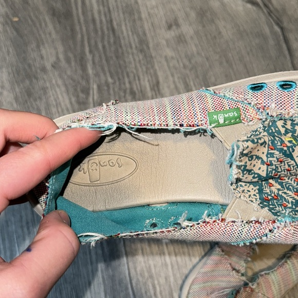 Women’s Sanuks - Picture 6 of 6